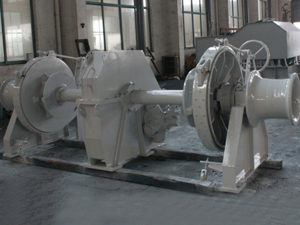 Hydraulic drum anchor winch from Sinma