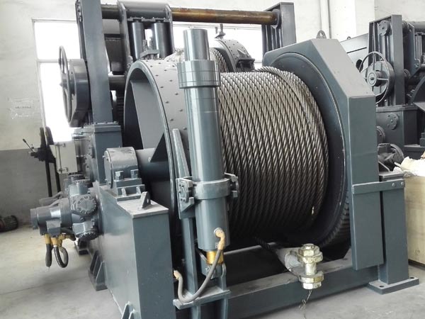 Sinma hydraulic towing winches