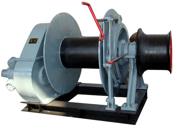 Mooring winch used on ships