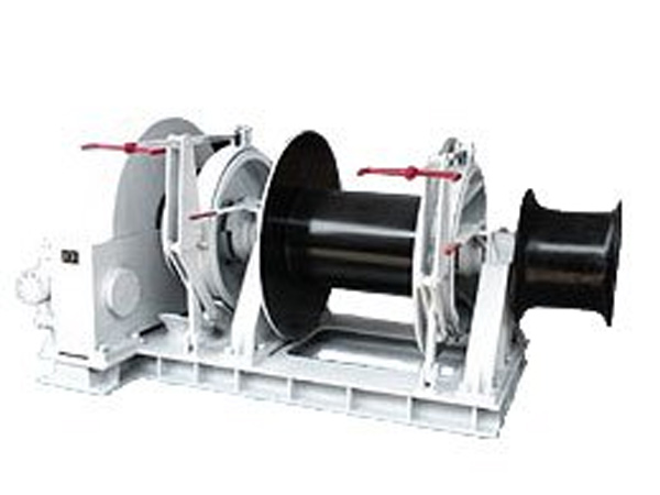 Quality marine winches supplied by Sinma